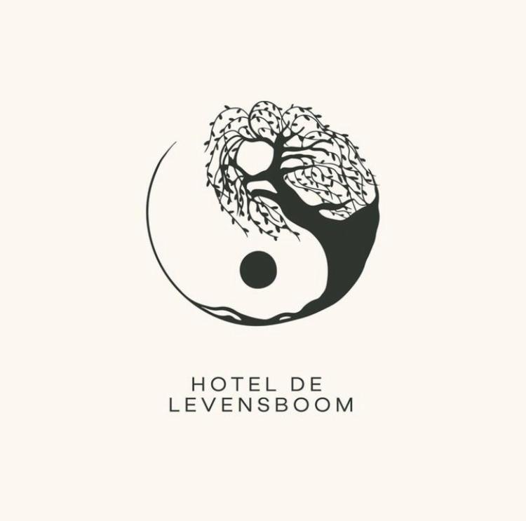 De Levensboom - Het Oud Gemeentehuis Дамме Экстерьер фото